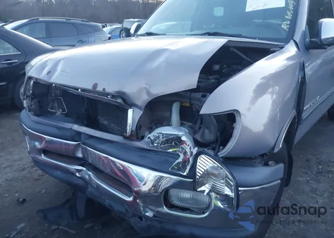 2000 Toyota Tundra Sr5 V8 z USA, uszkodzony, nr VIN 5TBBT4410YS016338